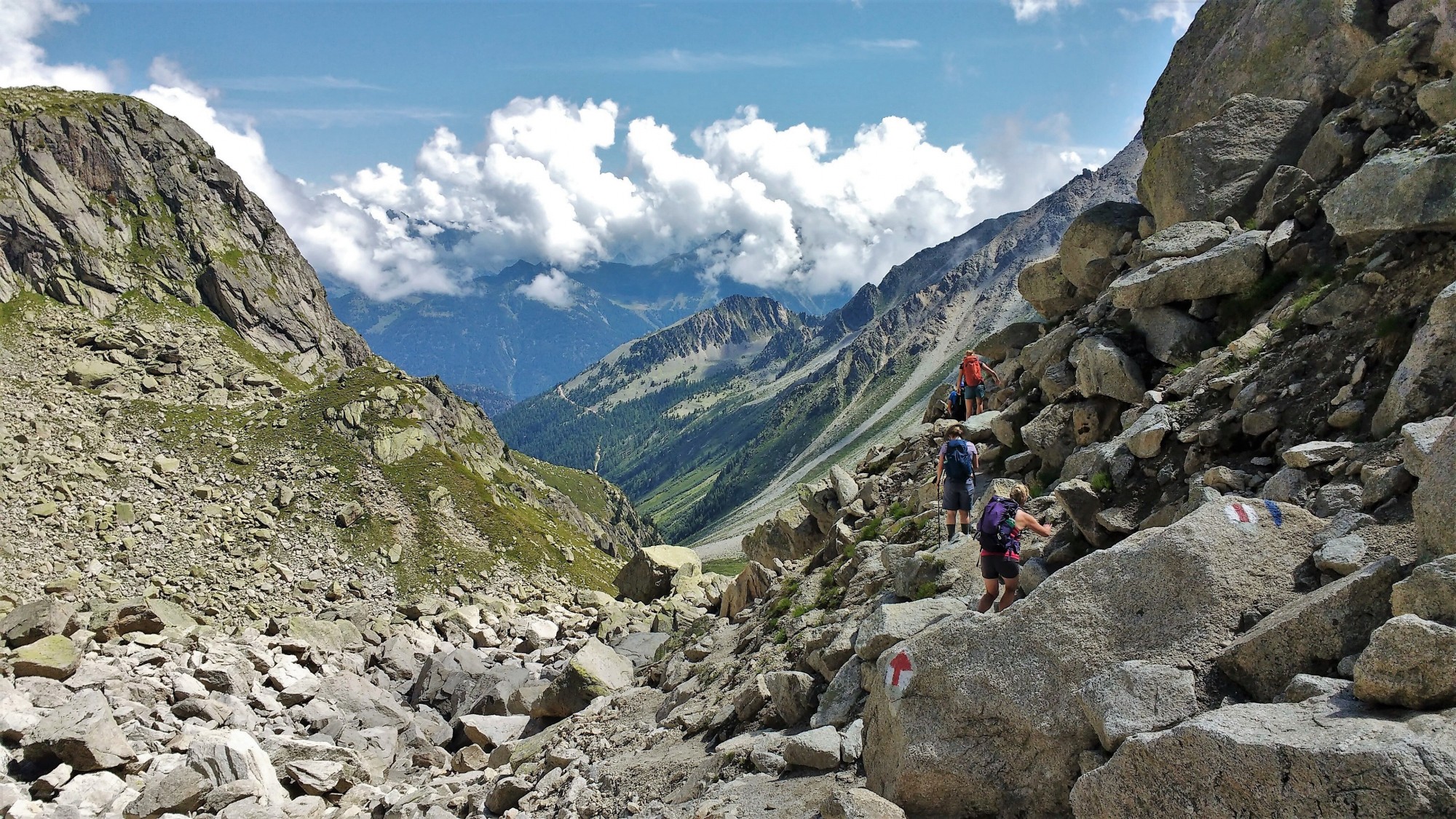 bouldering Trient to Champex Lac