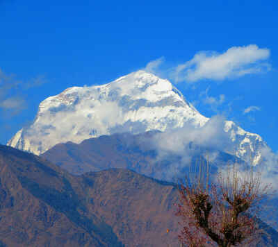 A view of the Annapurna mountain range